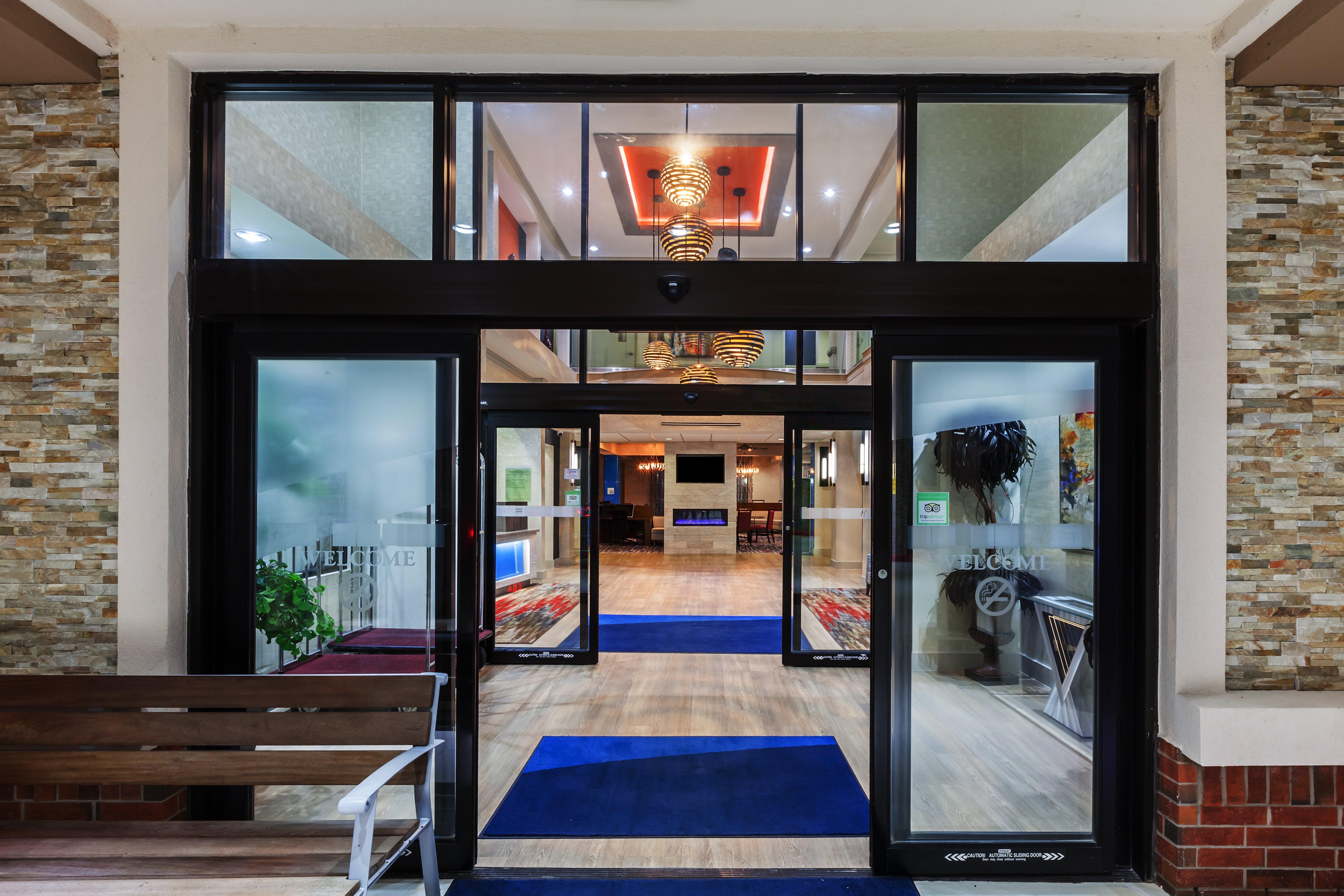 Holiday Inn Express & Suites Houston East By Ihg Exterior foto